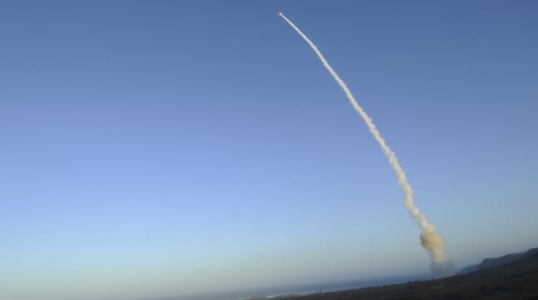 kim jong un cere ca mai multe rachete sa fie lansate catre pacific