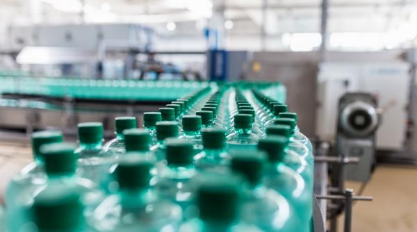 guvernul timbreaza apa minerala si scumpeste taxele