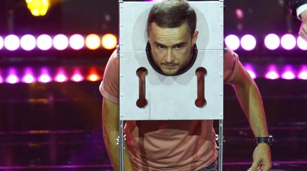 serban copot trimis la ghilotina pe scena iumor