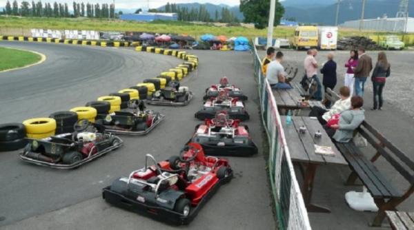caz teribil la brasov un baiat de 12 ani trece prin chinuri groaznice dupa ce ars in urma unui accident pe pista de karting