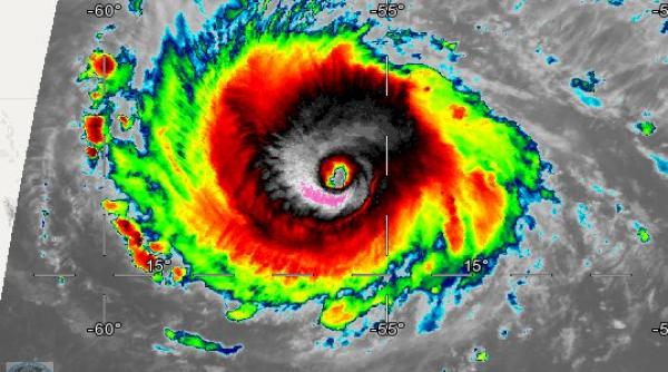 sua se pregatesc sa fie lovite de un al doilea uragan