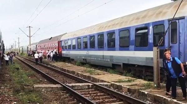 sute de oameni blocati pe calea ferata dupa ce un barbat a fost lovit de un tren in apropiere de bucuresti