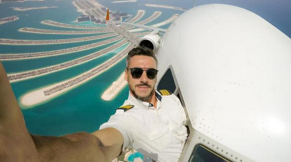 o fotografie a unui pilot a creat o mare controversa