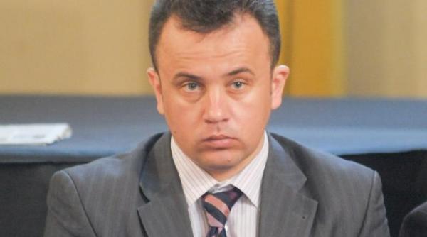 pnl si usr cer demisia ministrului educatiei