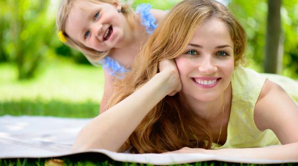 reglementari privind ingrijirea si supravegherea copilului de catre bone adoptate de guvern