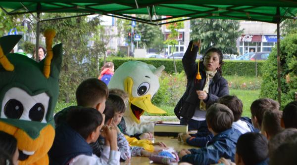 targ de bunatati si ateliere gratuite pentru copii in centrul ploiestiului