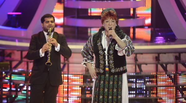 crbl imbraca un costum popular din lada de zeste a ozanei barabancea