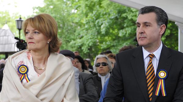 casa regala a romaniei este in doliu