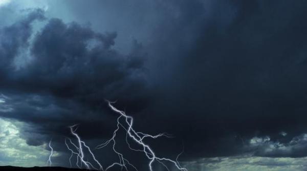 alerta meteo ciclonul care a devastat o parte a italiei isi continua drumul in europa ce se va intampla cand va trece prin romania