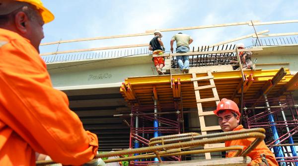 bucurestenii vor salarii de peste 3 500 de lei