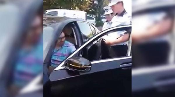 tupeu in trafic un sofer a blocat masina unei persoane cu handicap si s a luat la cearta cu politistii