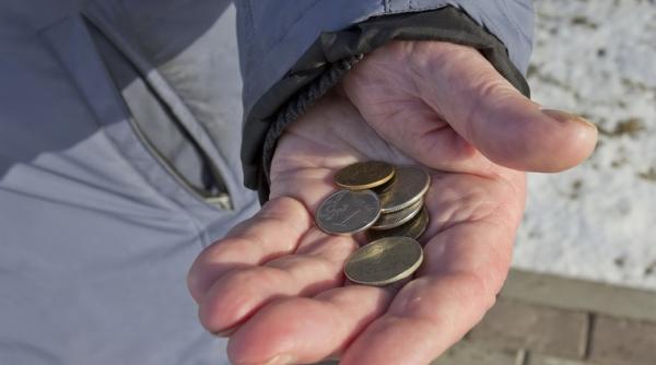 guvernul face rost de bani din cersit