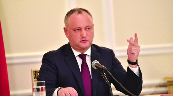 igor dodon isi da arama pe fata