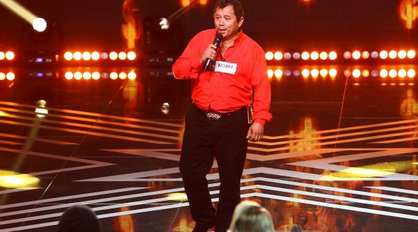 de pe strazile din centrul vechi canta pe scena x factor