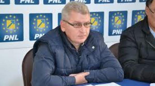 deputatul pnl florin roman va intra de maine in greva foamei la parlament