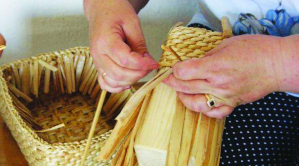 mestesuguri traditionale readuse la viata intr un sat unic din romania