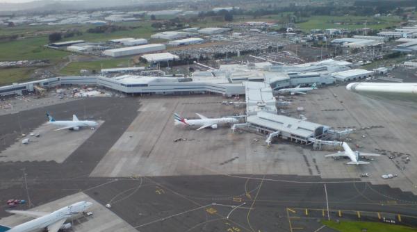 mai multe zboruri anulate pe aeroportul din auckland noua zeelanda