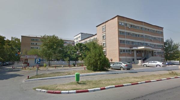 scandal la spitalul caritas din rosiorii de vede oamenii sunt suparati ca nu si au primit salariile