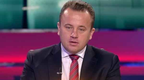 liviu pop baronii manualelor au anual se vehiculeaza undeva peste 100 de milioane euro