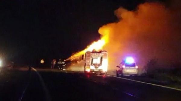 situatie grava camion in flacari pe autostrada bucuresti pitesti