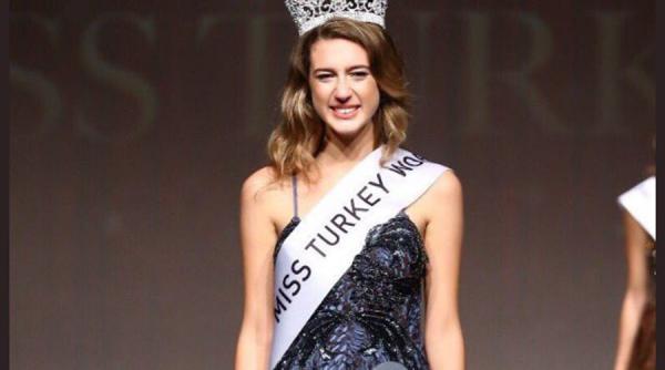 miss turcia a ramas fara titlu din cauza unei postari neinspirate pe twitter