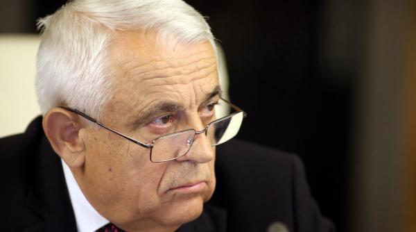 petre daea sevil shhaideh si rovana plumb doua colege pretioase