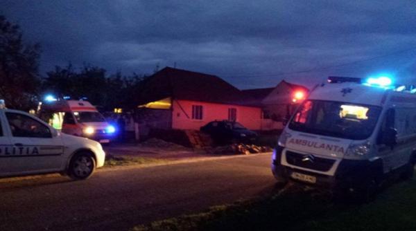 accident incredibil la timis doi barbati au vrut sa si repare acoperisul dupa furtuna dar au cazut amandoi in gol