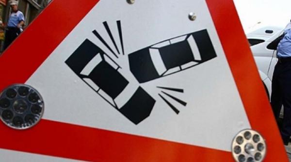 accident teribil la constanta o soferita a ajuns cu masina intr un stalp dupa ce a lovit din neatentie un bolid