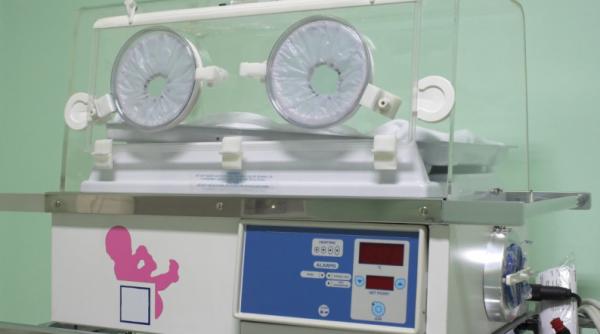 incubator de ultima generatie la maternitatea cantacuzino