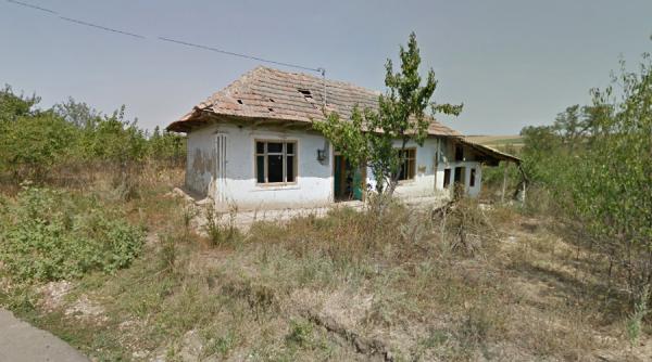un mic satuc vasluian in care saracia si batranetea isi au ghearele adanc infipte babele au internet broadband