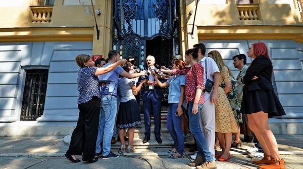 politica pe caiet totalul 15 milioane euro