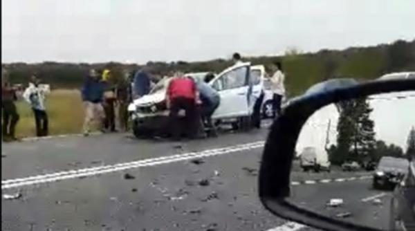 copil ranit grav preluat de un elicopter smurd dupa un accident pe dn1 in potigrafu