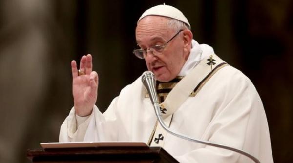 papa francisc ataca fenomenul fake news