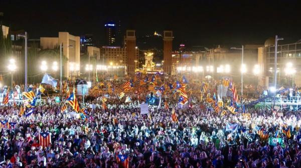 politia spaniola a ocupat centrul de telecomunicatii al guvernului catalan cu o zi inainte de referendum