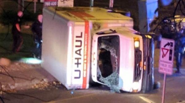 atac terorist in canada un barbat a intrat in oameni cu un camion