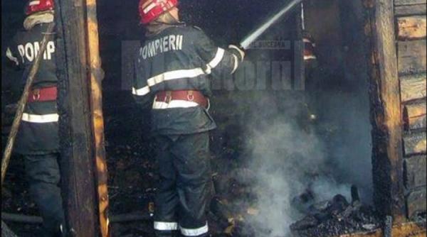 suceava o casa s a facut scrum dupa un incendiu violent pompierii nu au mai putut salva nimic