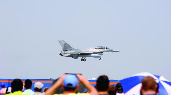 avioanele f16 intretinute de o tara non nato politicienii vor sa cedeze strainilor controlul armatei