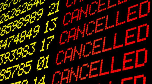 o companie aeriana tocmai a dat faliment 110 000 de turisti sunt blocati in aeroporturi