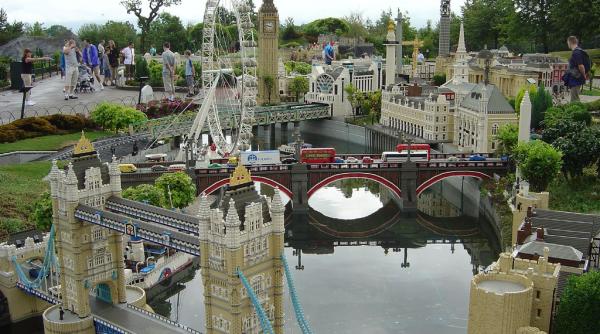 legoland ofera bilete gratuite