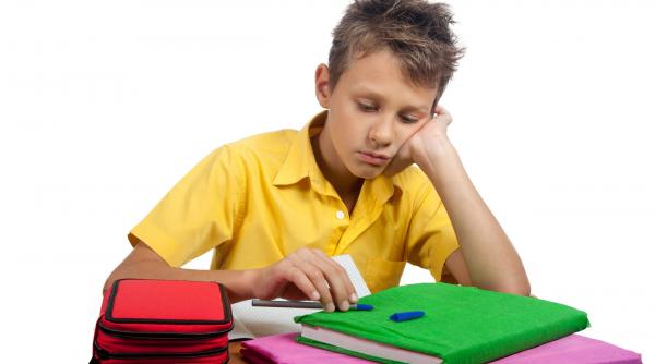 elevii greu de scos din starea de minivacanta