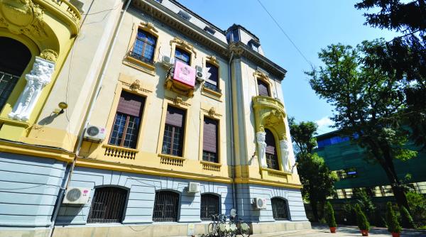 partidele politice revin la epoca banilor negri