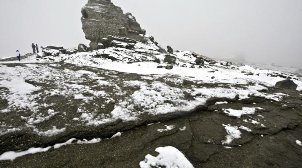 prahova barbat in stare grava pe un traseu din masivul bucegi