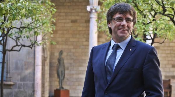 spania premierul catalan spune ca va aplica legea care prevede declararea independentei