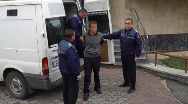 crima oribila fetita de cinci ani injunghiata in somn de tatal ei