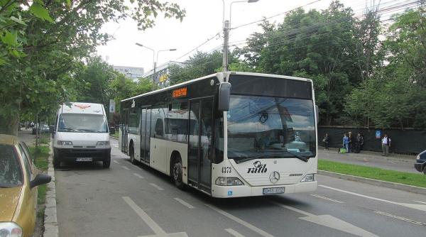 nu e indicat sa cedam locul batranilor in mijloacele de transport in comun
