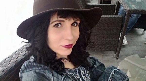 tanara cu scleroza lasata fara pensie pentru ca a scris o carte