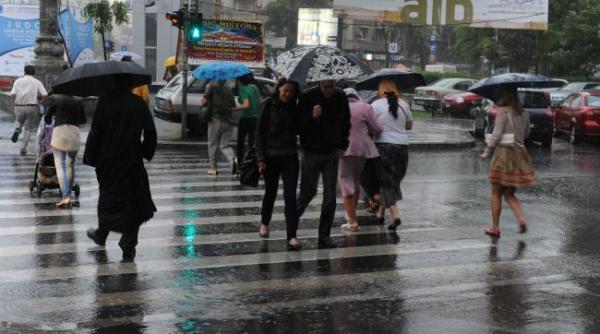 cod galben de ploi si vant in 8 judete si in capitala pana marti dupa amiaza