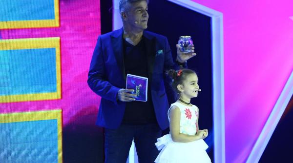 paula chirila fuge din platoul emisiunii aici eu sunt vedeta din cauza unei tarantule m am ascuns intr o cabina si am plans