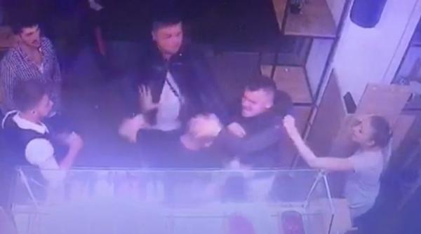 scene socante bataie cu pumni si picioare intr o saormerie din cluj