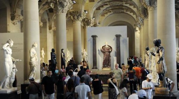 artisti din intreaga lume la deschiderea muzeului luvru din abu dhabi